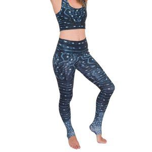 WATERLUST WHALE SHARK WARRIOR LEGGINGS SIZE M